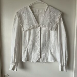 Vintage Elegant White Embroidered Women's Top